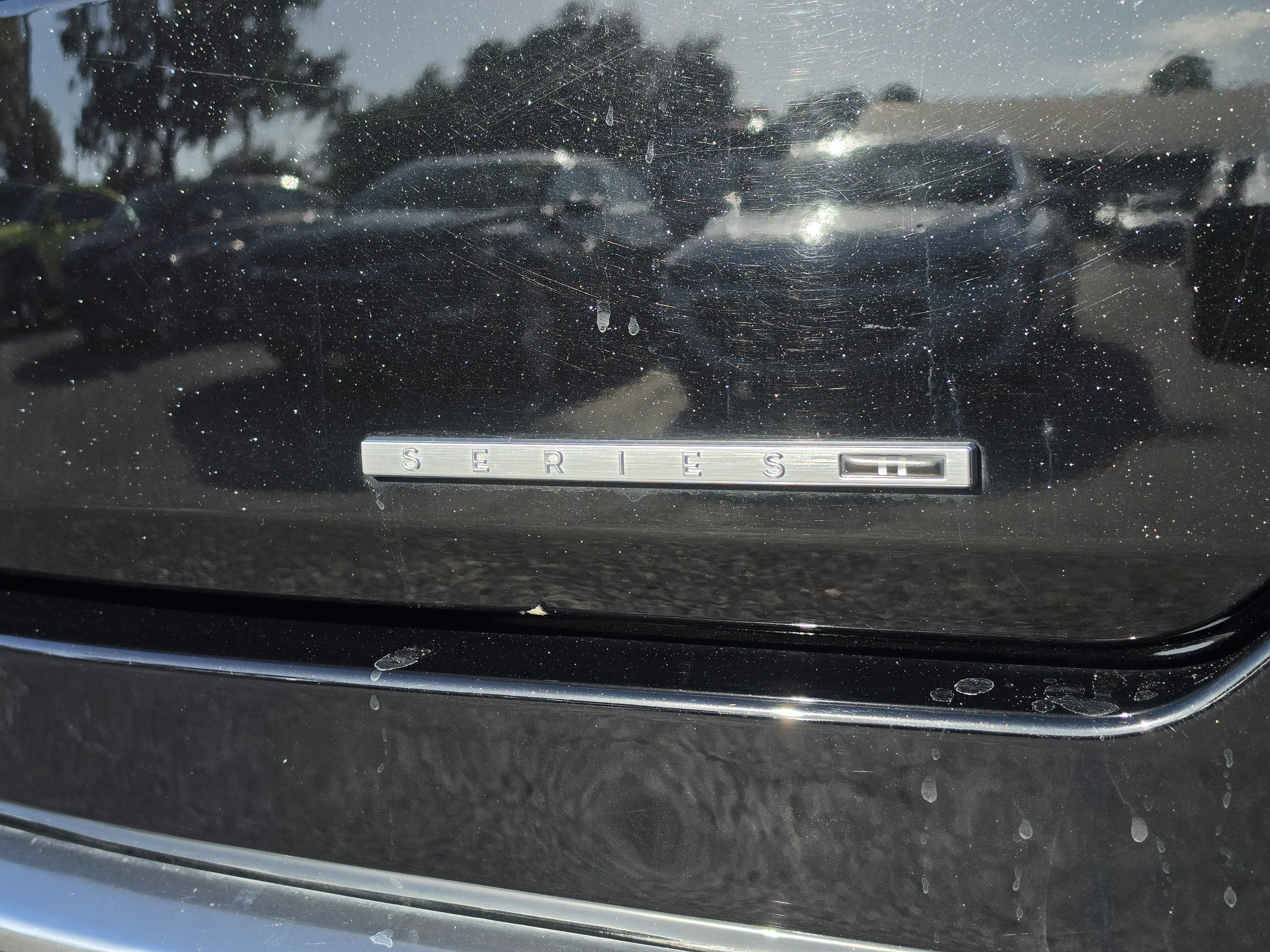 Used 2024 Diamond Black Crystal Pearlcoat Jeep Series II image 17