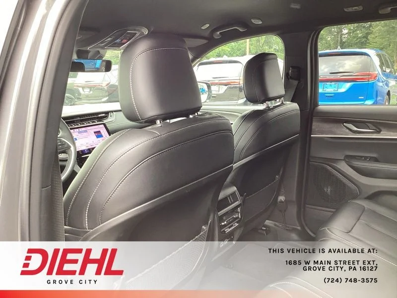 Used 2025 Gray Jeep Limited image 16