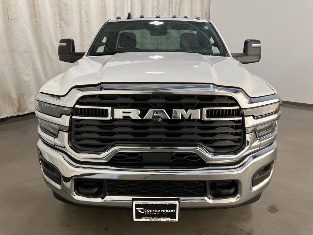 New 2026 Bright White Clear-Coat Exterior Paint RAM Tradesman image 16