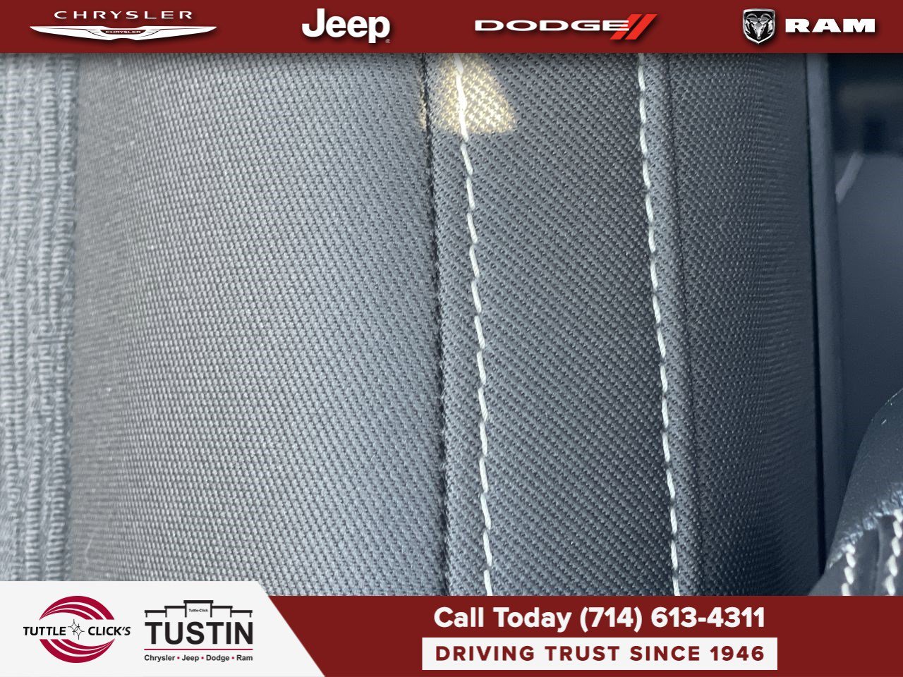 Used 2025 Diamond Black Crystal Pearlcoat Jeep Laredo image 29