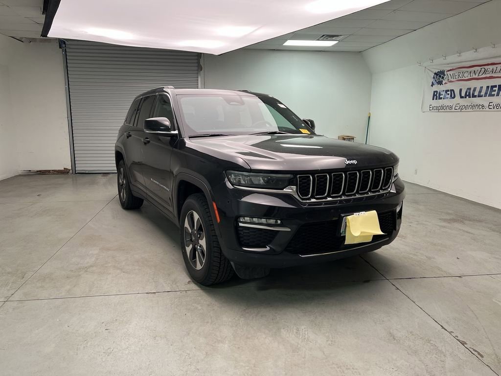 2024 Jeep Grand Cherokee's photo