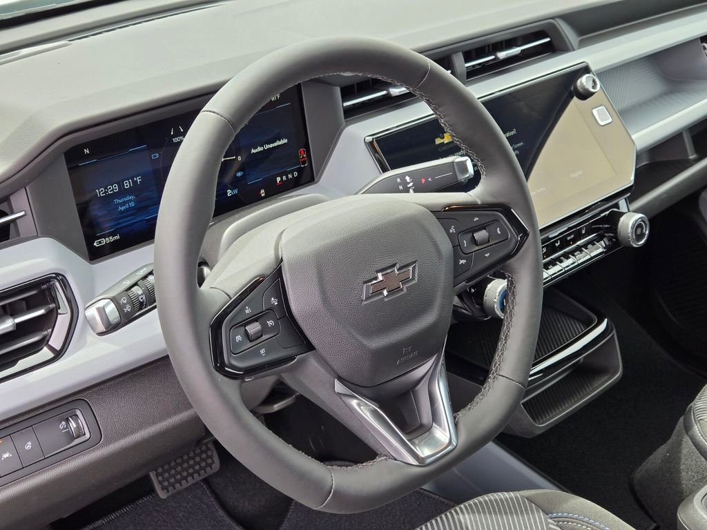 2027 Chevrolet Bolt LT - Photo 10