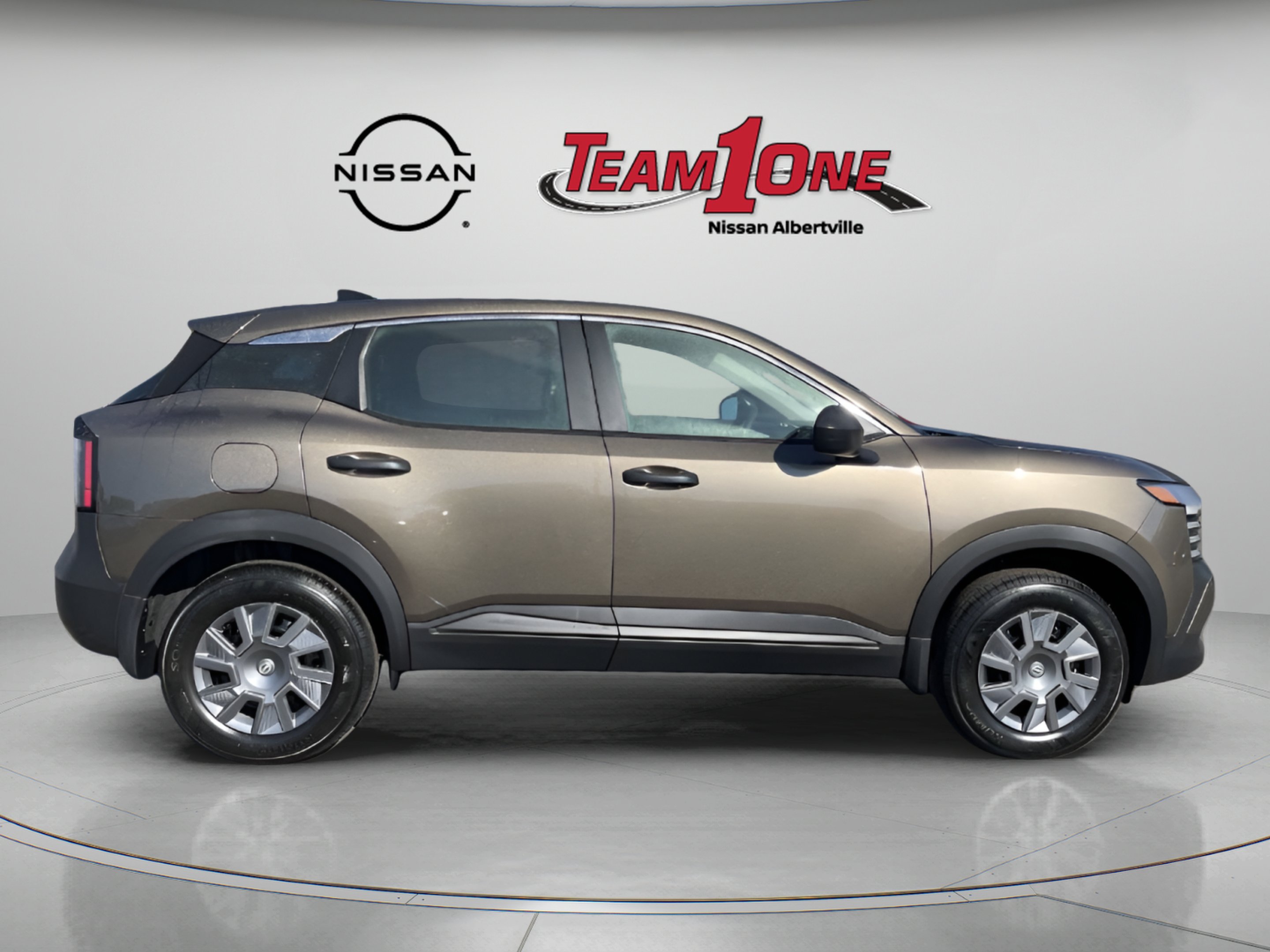 New 2027 Canyon Bronze Metallic Nissan S image 8