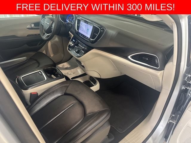 2024 Chrysler Pacifica Touring L - Photo 34