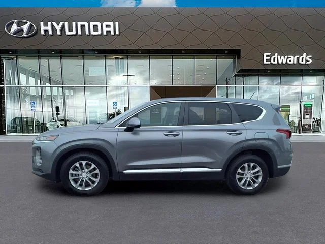 Used 2020 Gray Hyundai SE image 3