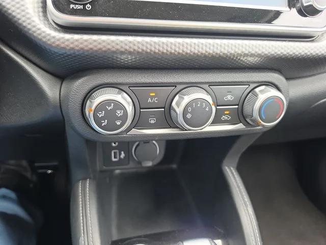 Used 2019 Super Black Nissan S image 16