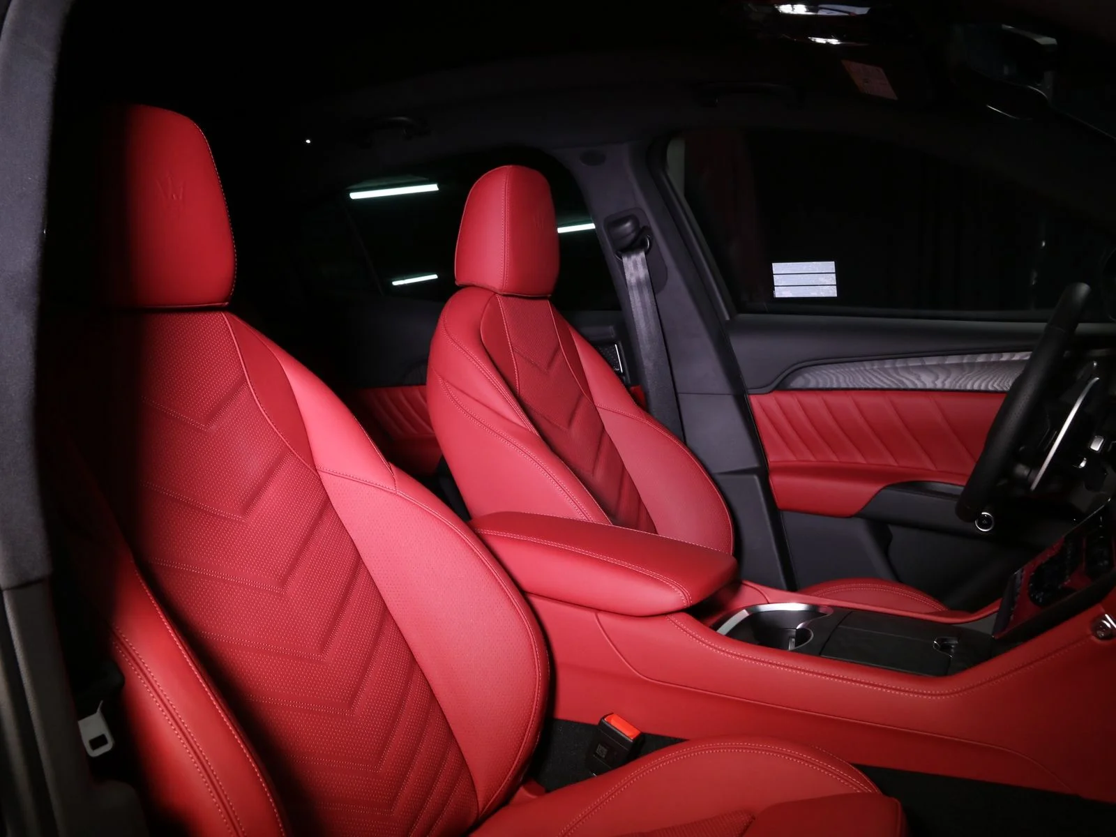 New 2025 Black Maserati  image 12