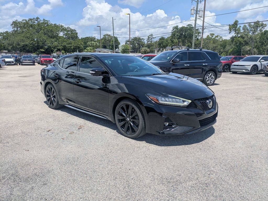 2021 Nissan Maxima SR's photo