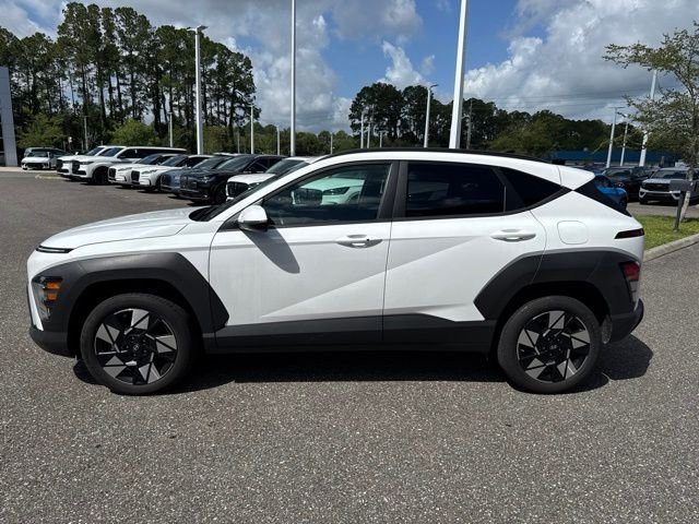 Used 2024 White Hyundai SEL image 12