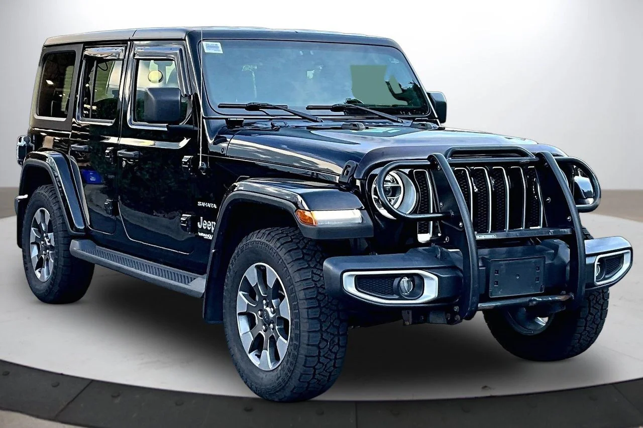 Used 2021 Black Jeep Sahara image 2