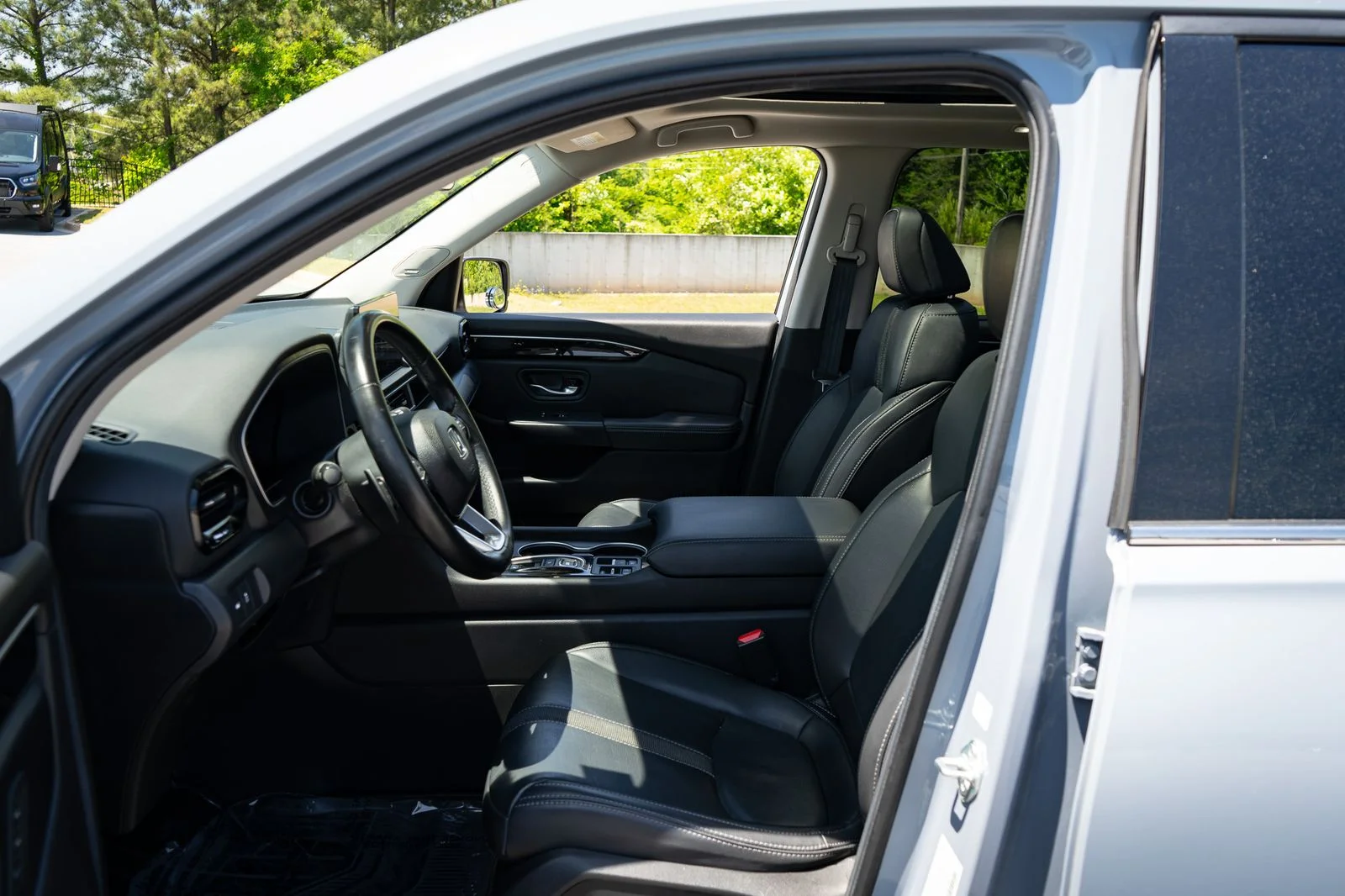 Used 2024  Honda Touring image 14