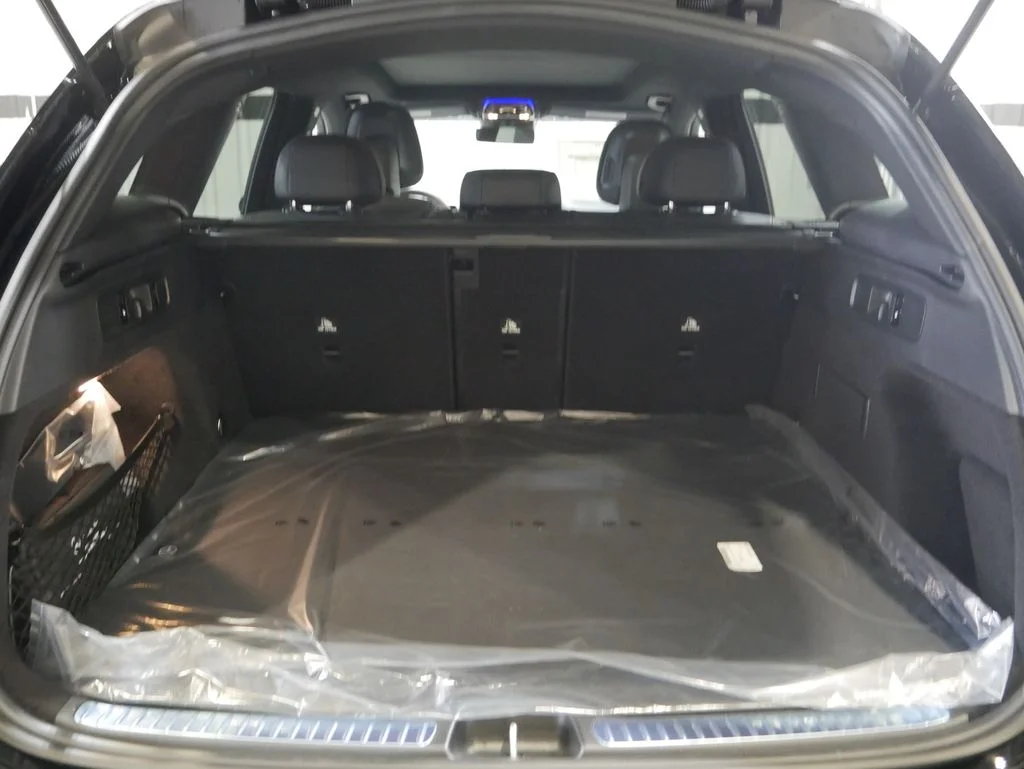 Certified Used 2026 Black Mercedes-Benz GLC 300 image 24