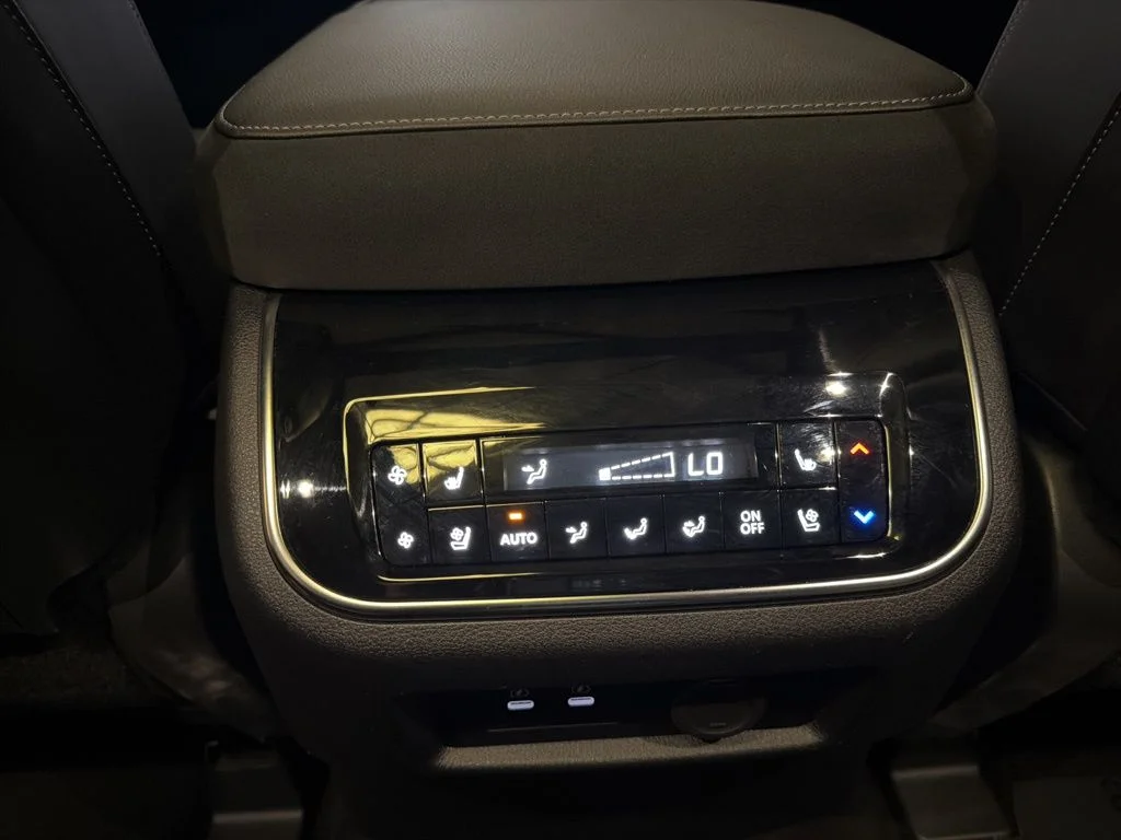 Used 2025 Blue INFINITI SENSORY image 28