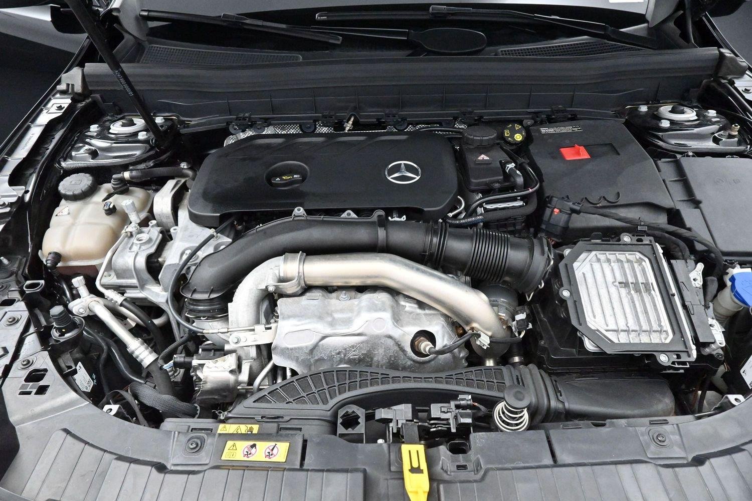 Used 2024 Black Mercedes-Benz GLB 250 image 35