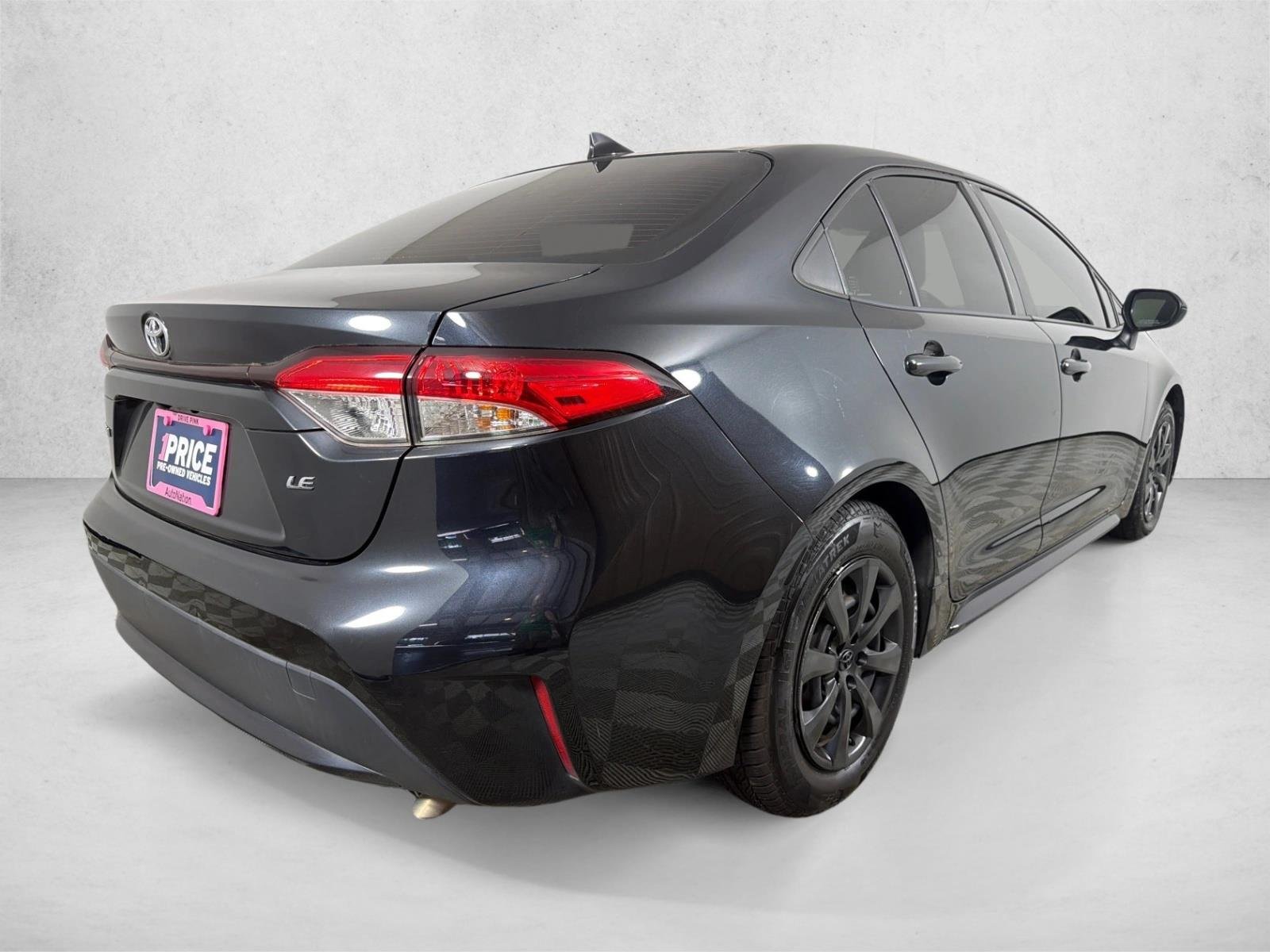Used 2020 Black Sand Pearl Toyota LE image 3