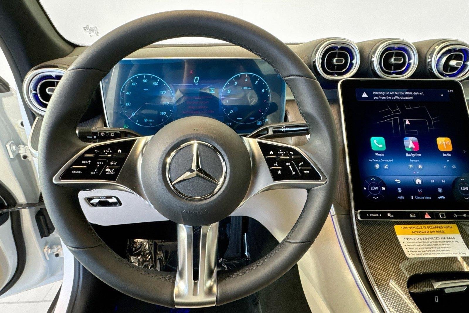 New 2026 Polar White Mercedes-Benz GLC 300 image 11