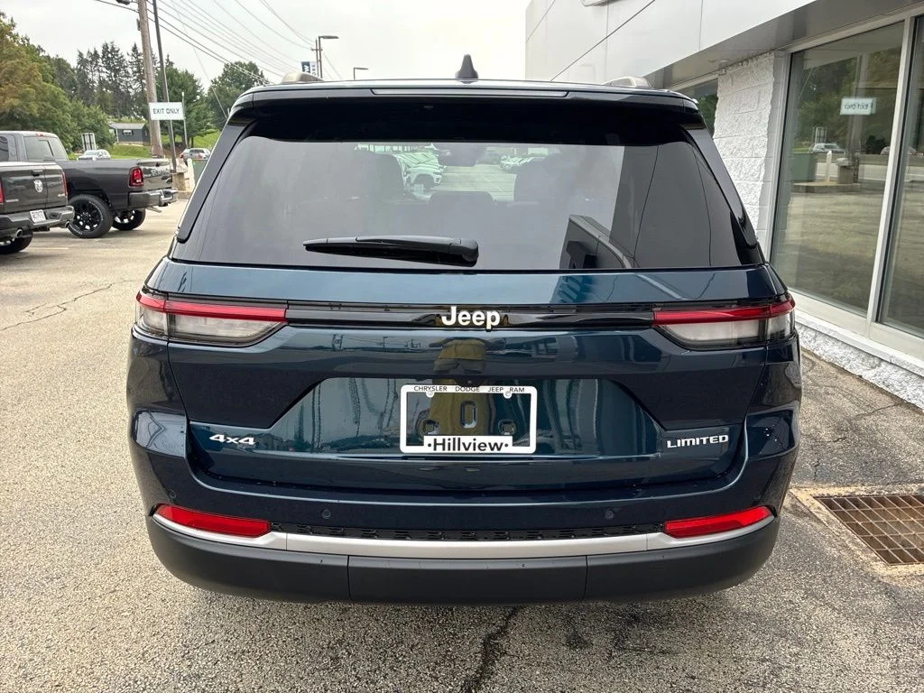 New 2026 Fathom Blue Pearlcoat Jeep Limited image 4