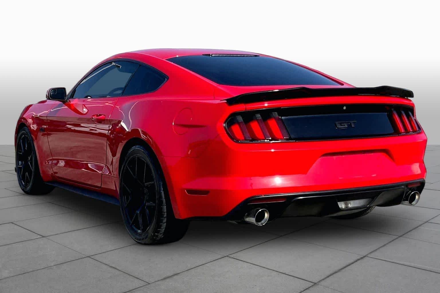Used 2015 Race Red Ford GT image 10