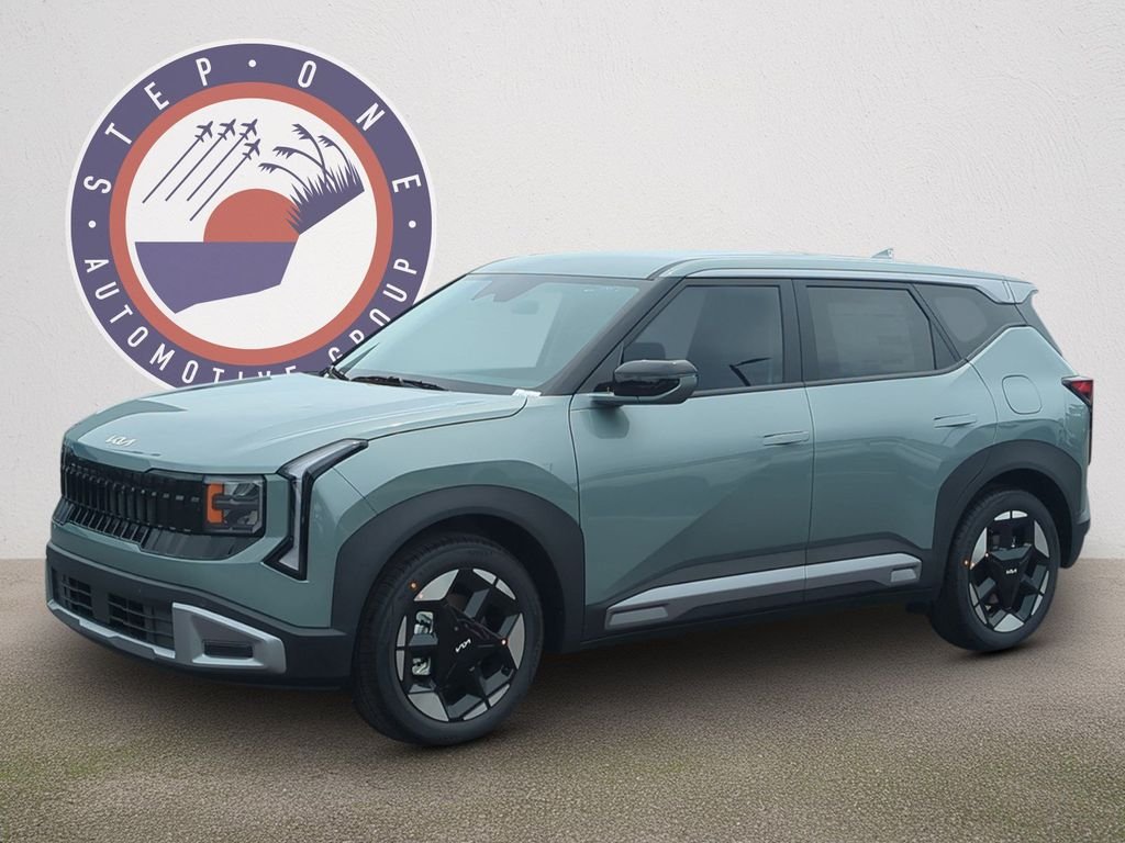 New 2027 Iceberg Green Kia S image 2