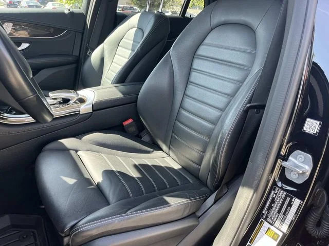 Used 2019 Black Mercedes-Benz GLC 350e image 34