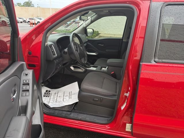 Used 2022 Red Nissan SV image 27