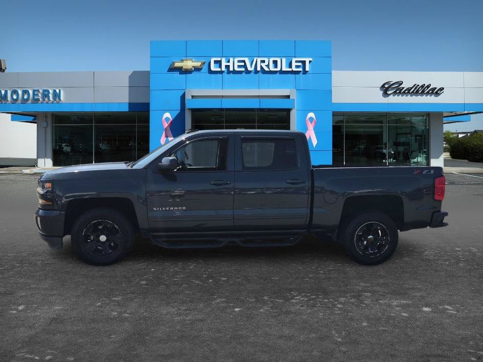 Used 2018 Graphite Metallic Chevrolet LT image 2