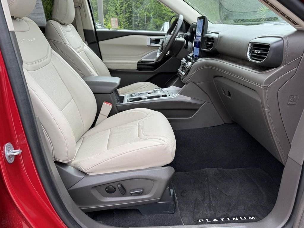 Used 2023 Red Ford Platinum image 13