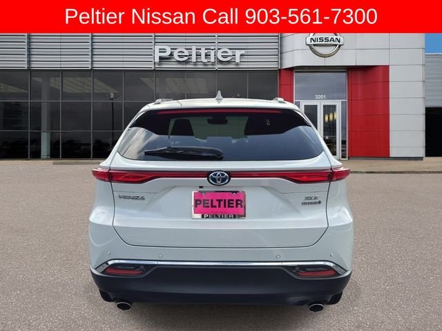 Used 2021 White Toyota XLE image 5