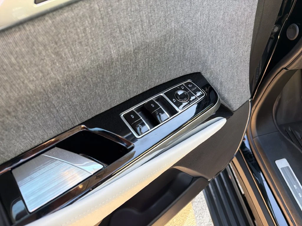 2026 Cadillac Escalade Platinum Sport - Photo 17