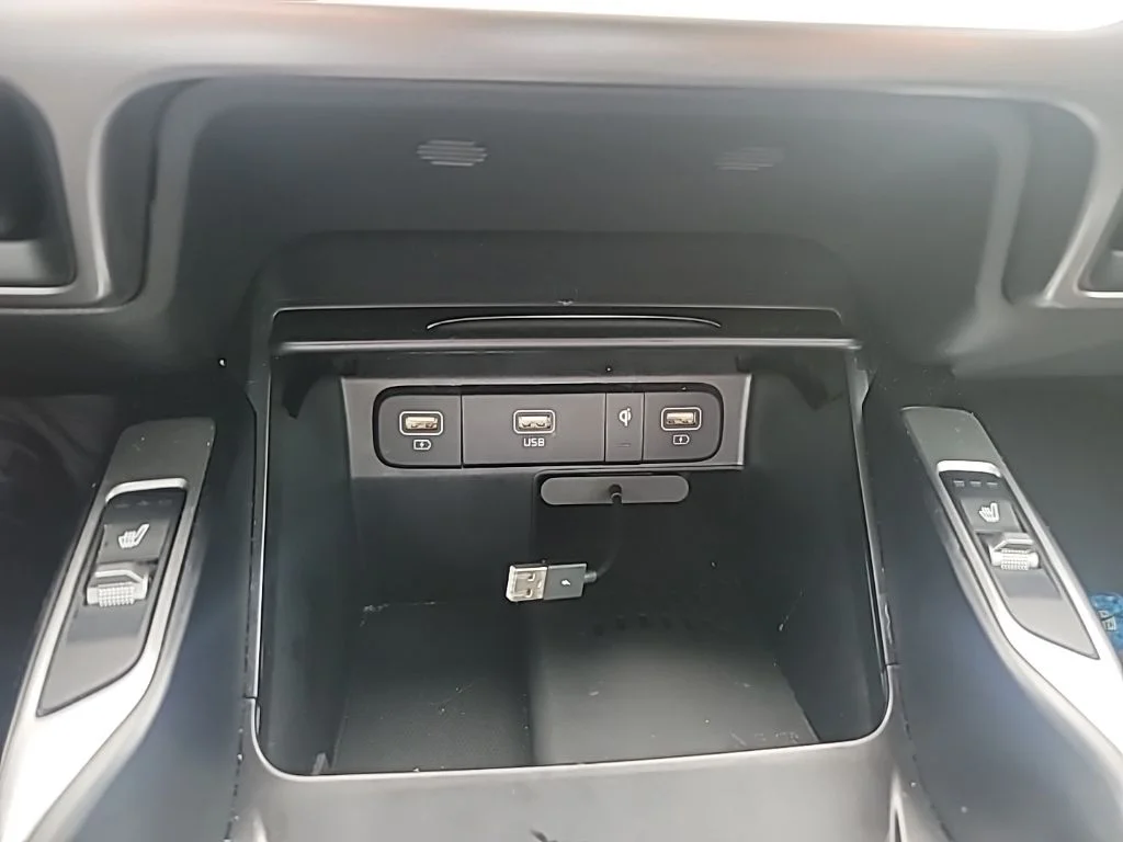 Certified Used 2023 Silver Kia S image 19