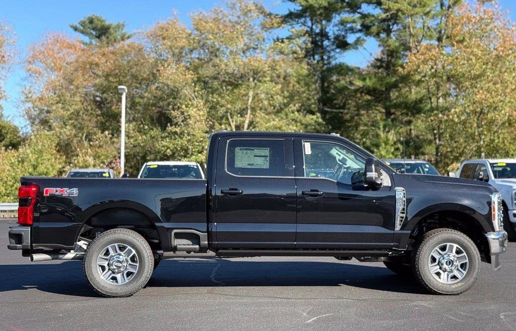 New 2027 Agate Black Metallic Ford F-250® Lariat® image 3