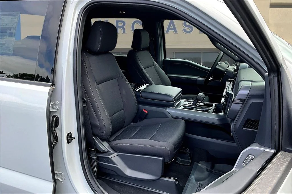 New 2026 Avalanche Ford XLT image 11