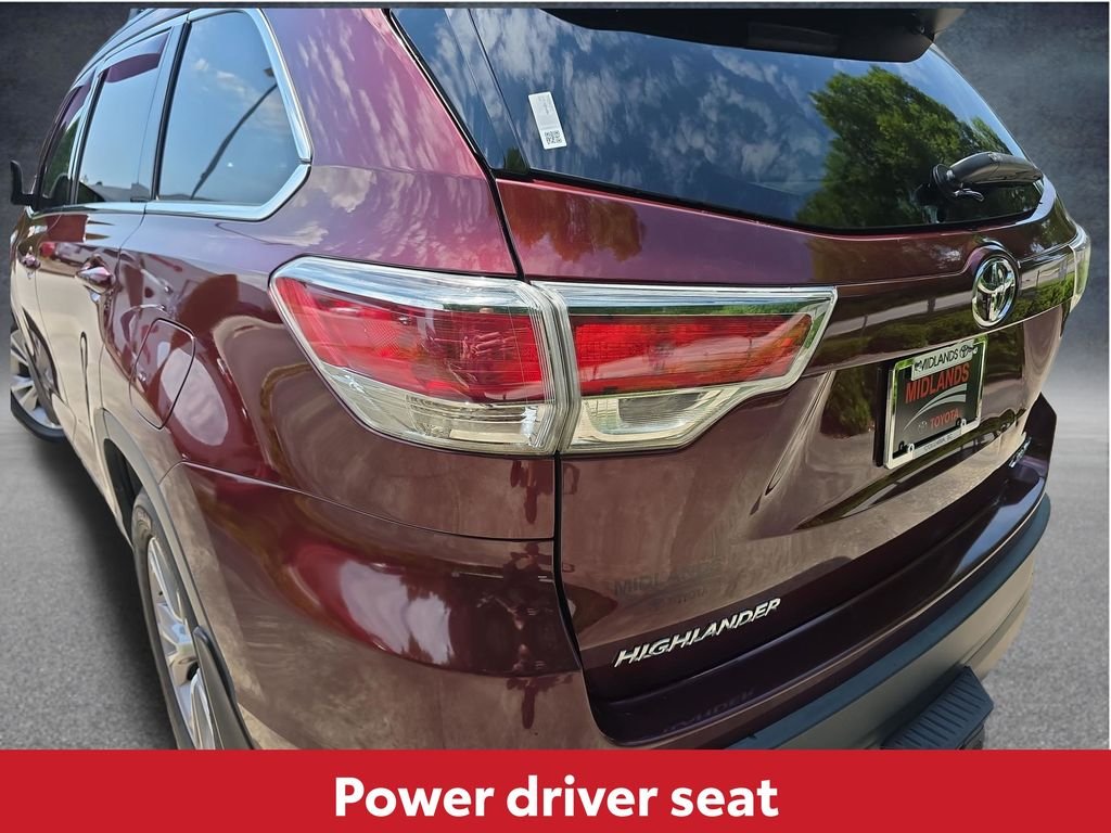 Used 2015 Red Toyota XLE V6 image 9