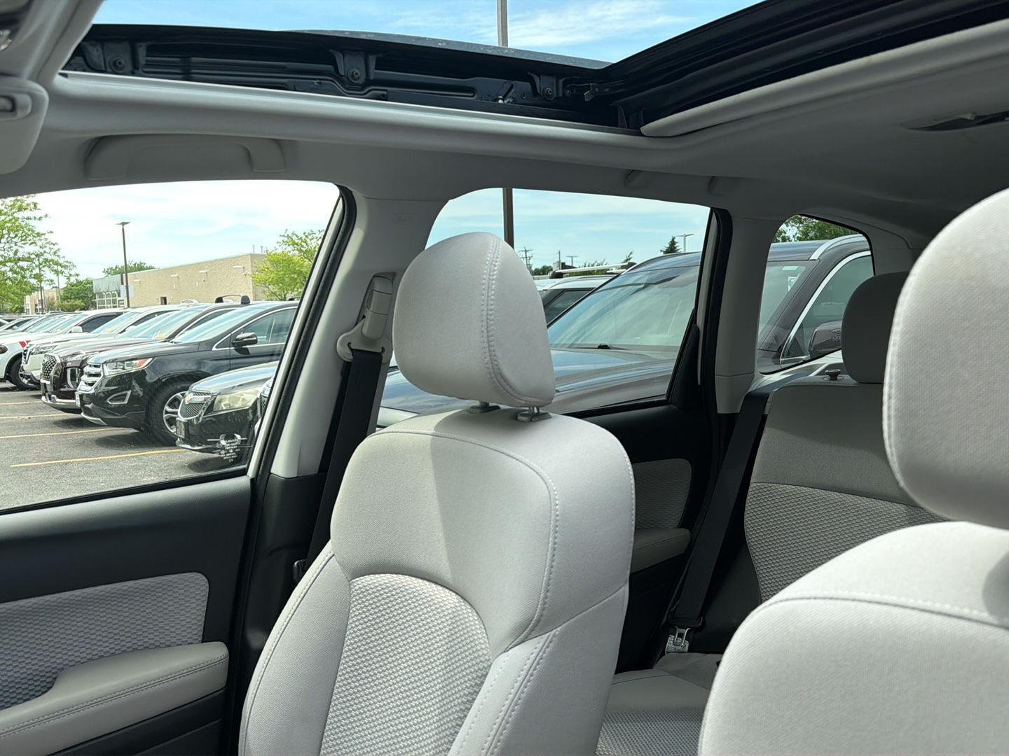 Used 2018 Crystal White Pearl Subaru Premium image 8