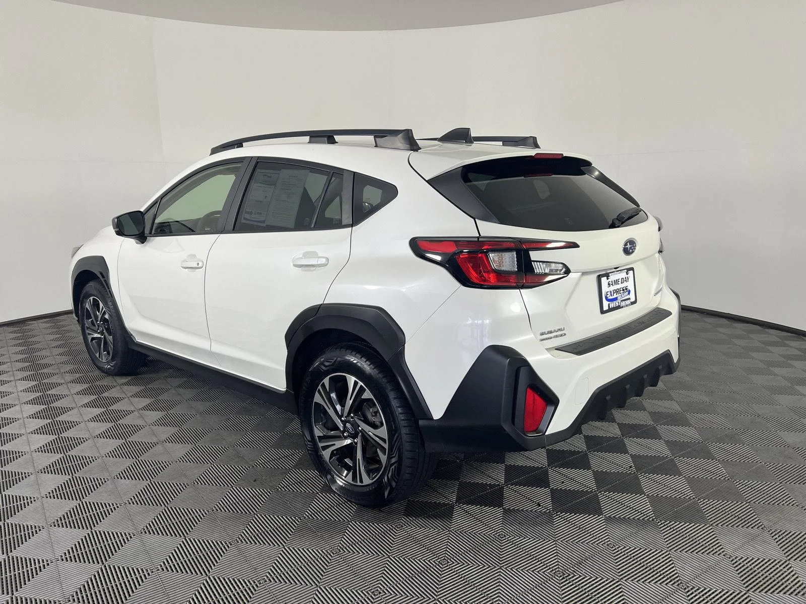 Used 2024 Crystal White Pearl Subaru Premium image 5