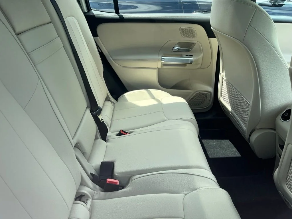 Certified Used 2026 Polar White Mercedes-Benz GLB 250 image 9