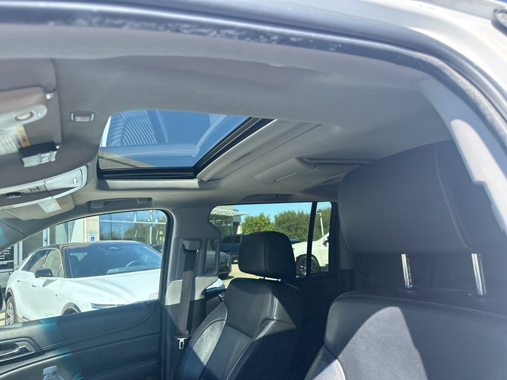 Used 2015 White Chevrolet LT image 13