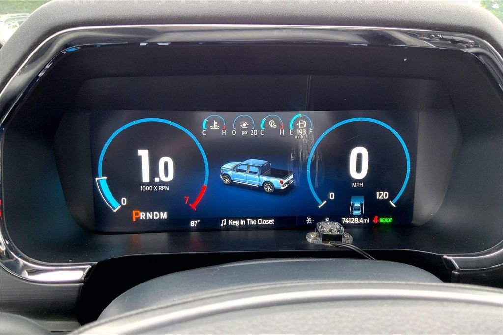 Used 2022 Gray Ford Lariat image 14