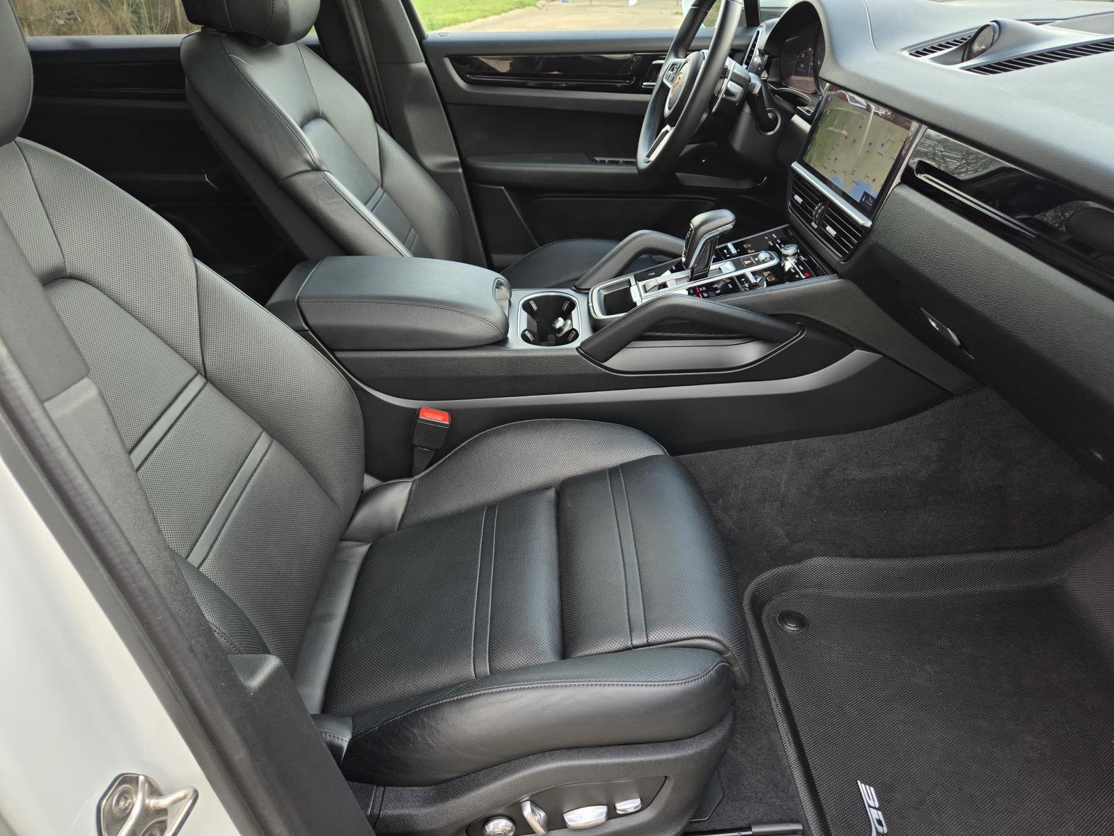 Used 2020 White Porsche Base image 30