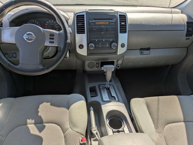 Used 2010 Red Nissan SE image 12