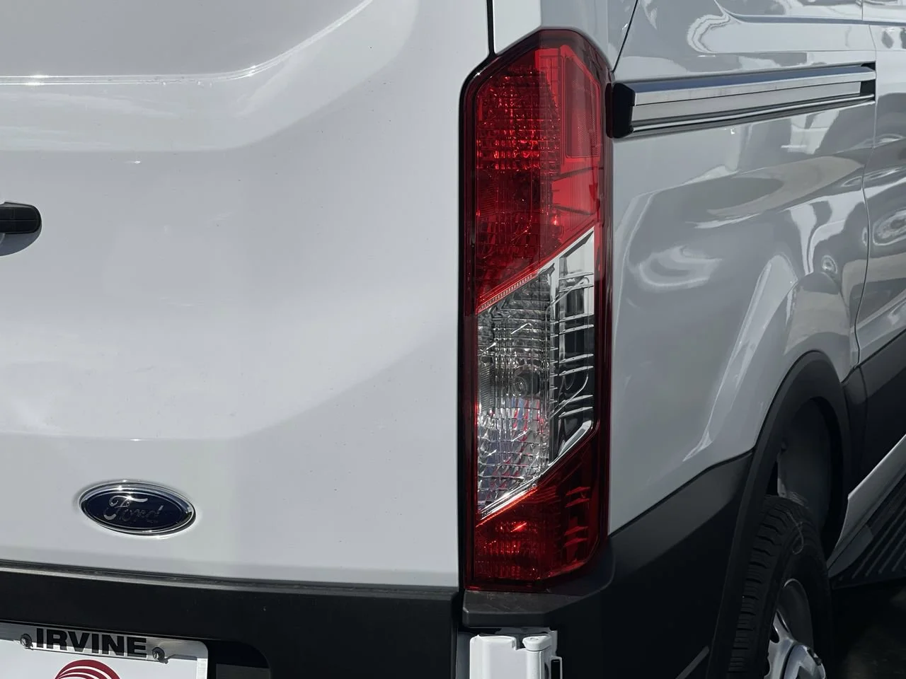 New 2025 Oxford White Ford  image 9