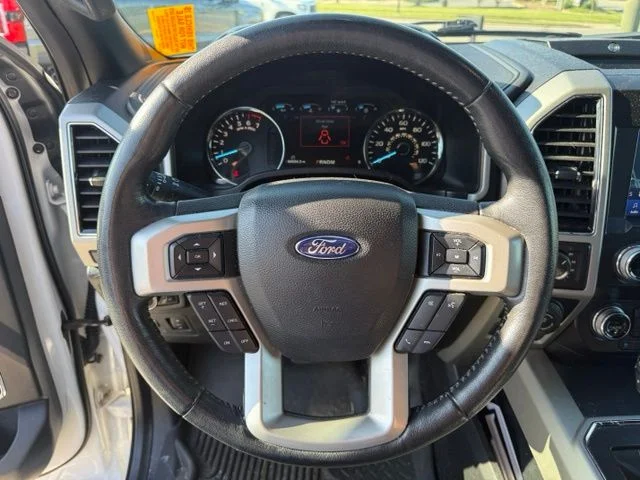 Used 2019 White Ford Lariat image 17