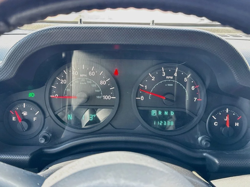 Used 2007 Silver Jeep X image 13