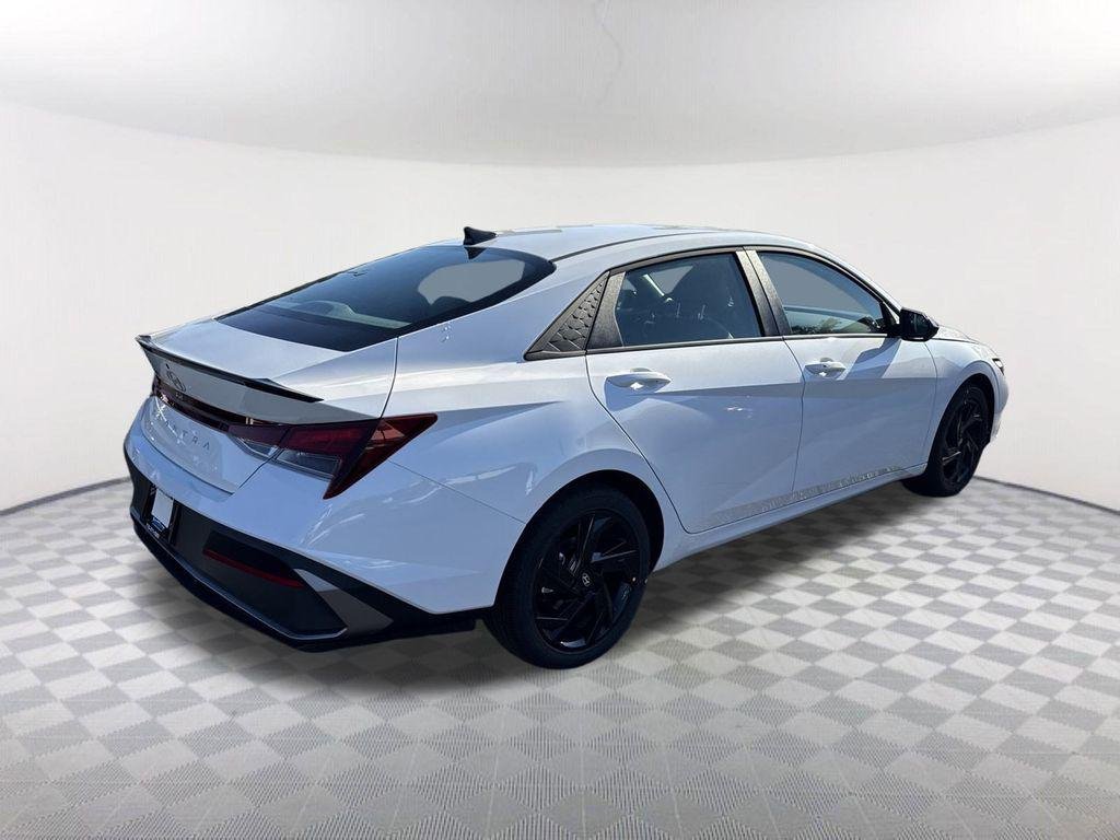 New 2026 White Hyundai SEL Sport image 5