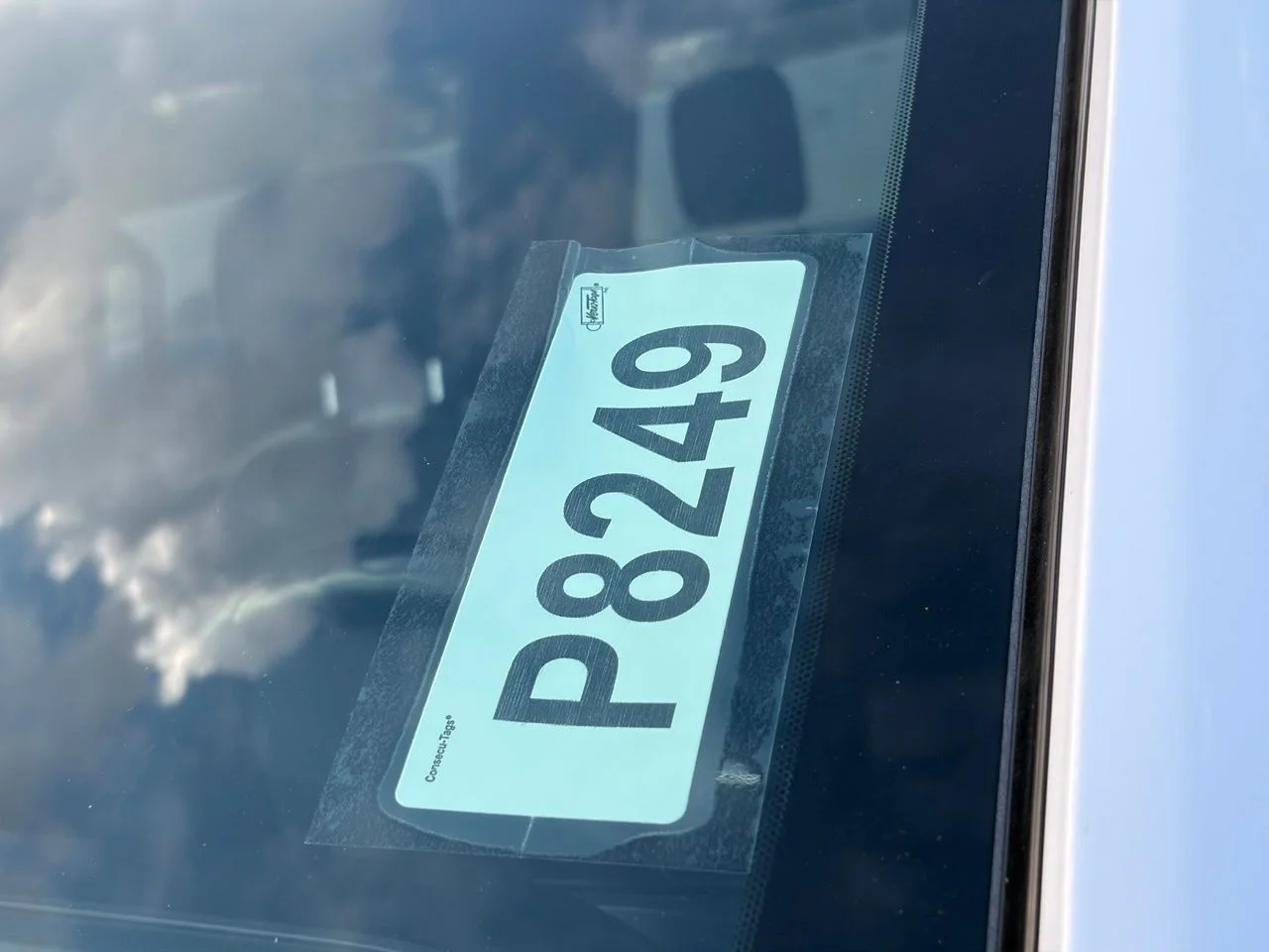 Used 2023 Oxford White Ford Lariat image 7