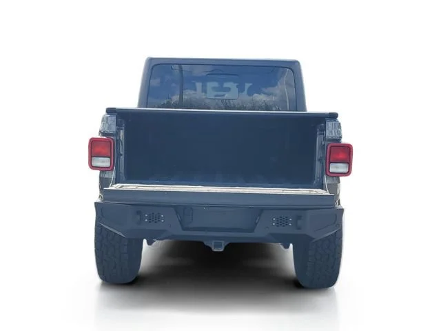 Used 2021 Granite Crystal Metallic Clearcoat Jeep Overland image 33