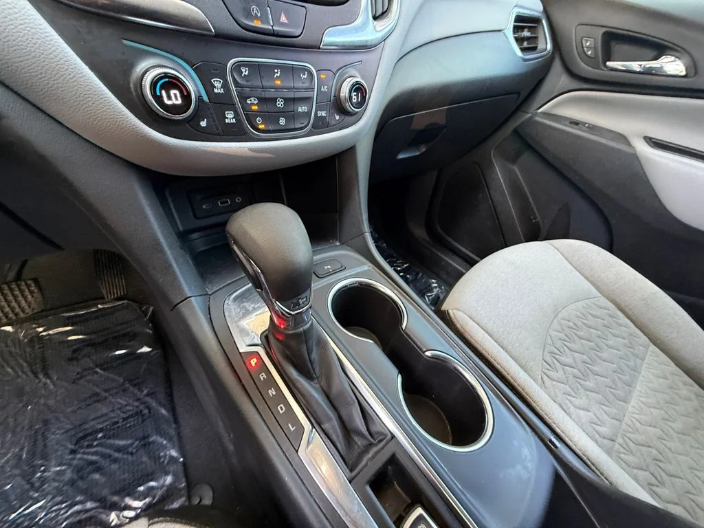Used 2022 Gray Chevrolet LT image 22