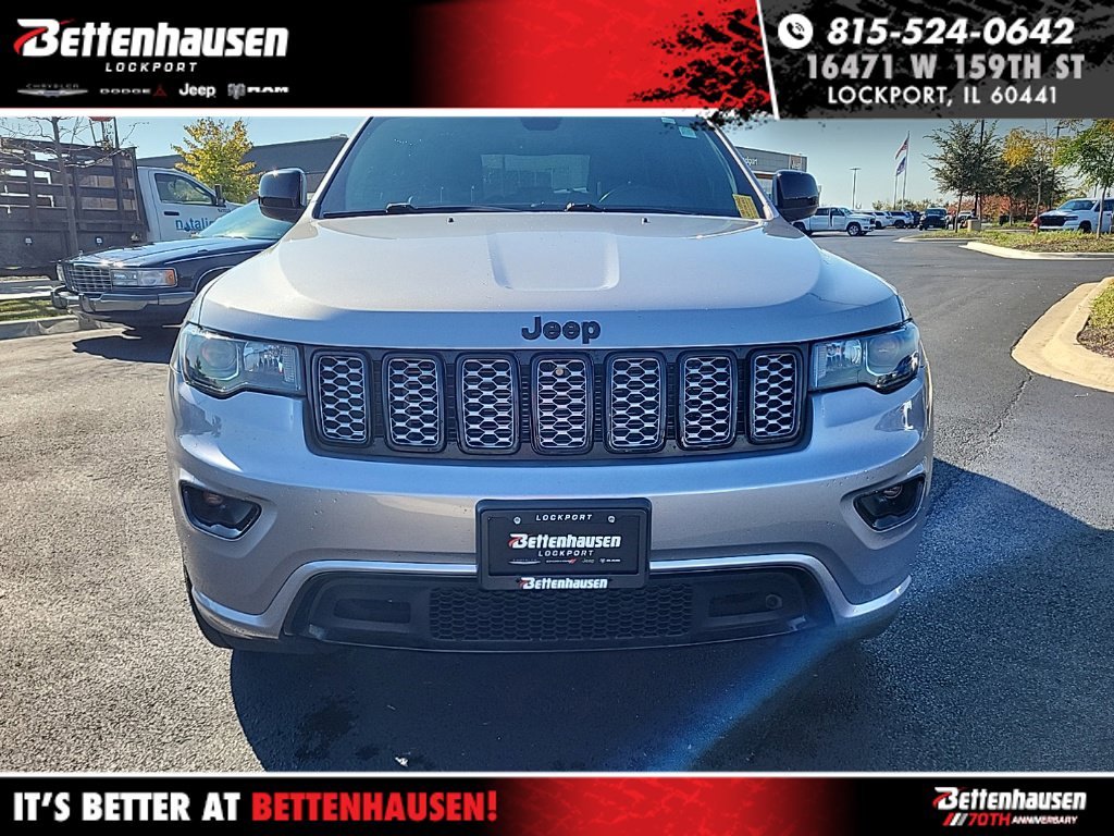 Used 2018 Silver Jeep Altitude image 8