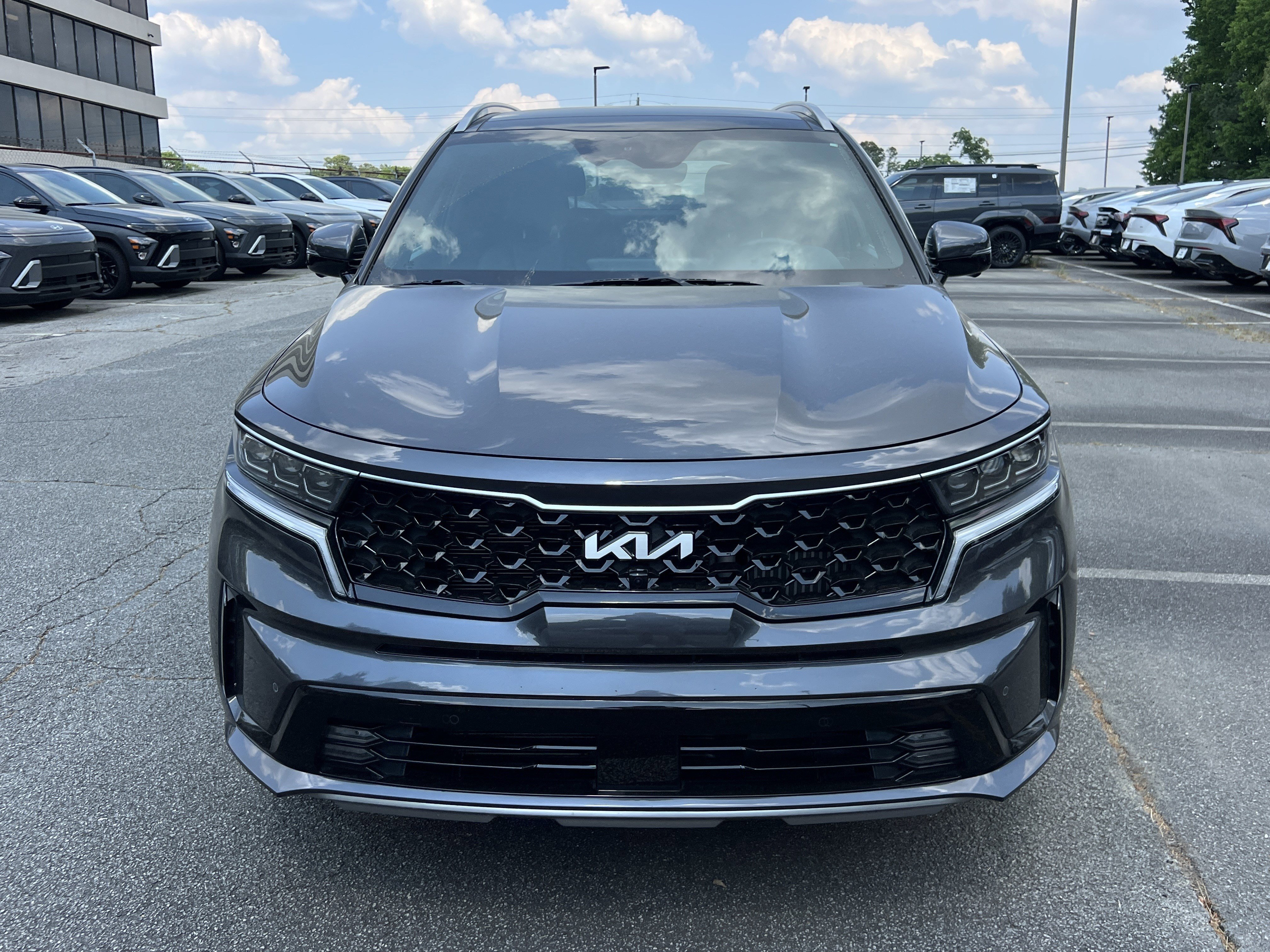 Certified Used 2023 Platinum Graphite Kia SX Prestige image 2