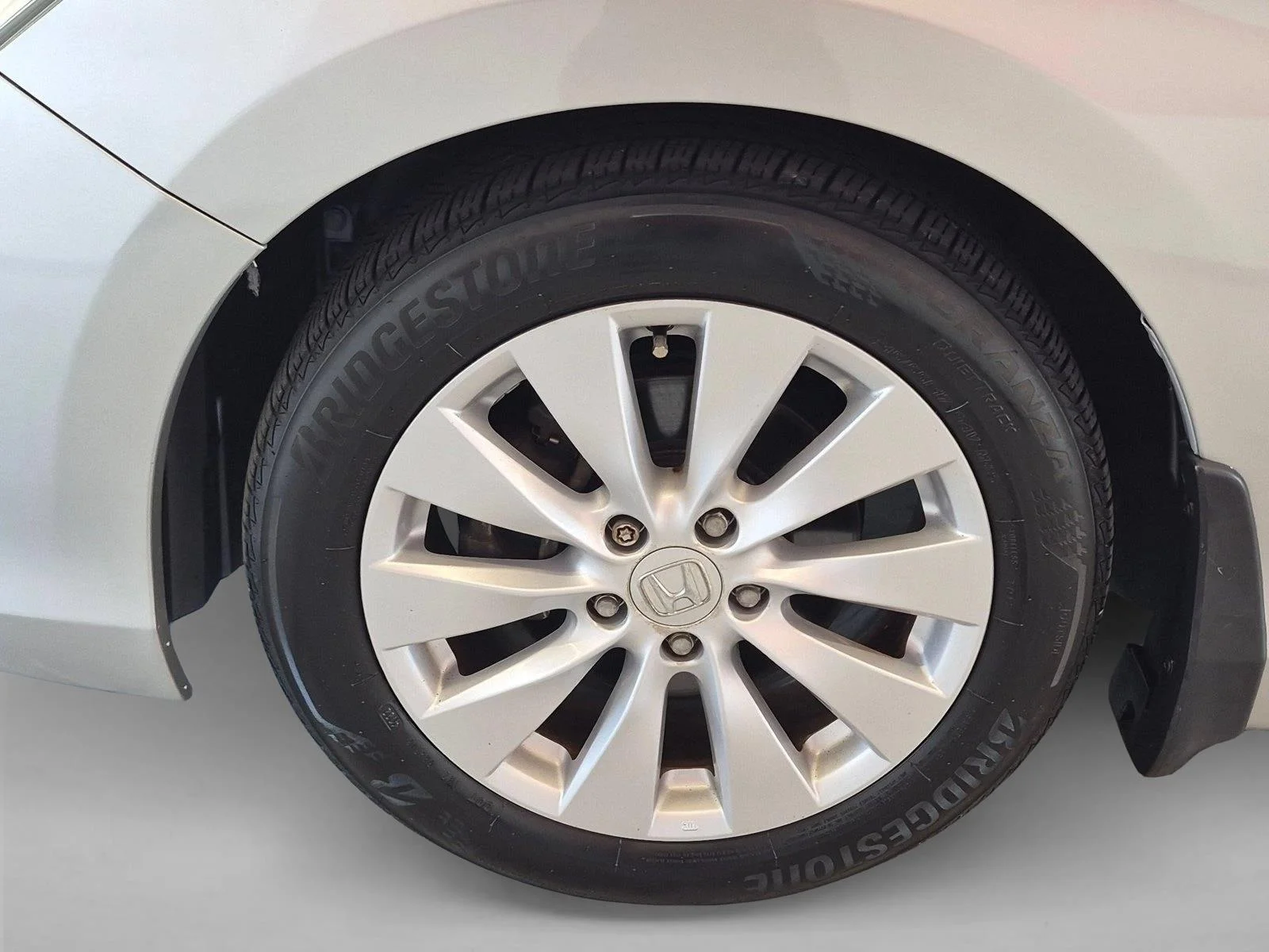 Used 2014 Silver Honda EX-L image 20